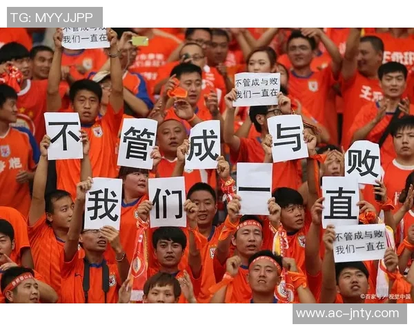 足球记者透露多家俱乐部遭处罚但未有降级措施引发关注